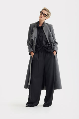 Elegant Long Draped Transformer Mid-Season Coat – Grey