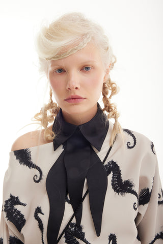 Fashion Neckpiece - Collar Black