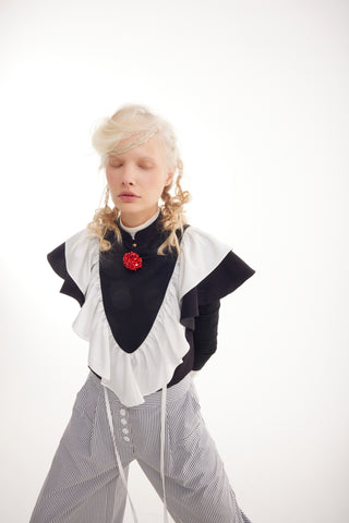 Ruffled Bib Collar With Red Beaded Brooch – Black