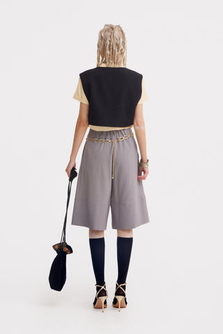 Button Front Wide-Leg Bermuda Shorts – Taupe