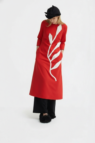 Art-Inspired Semi-Fitted Three-Quarter Sleeves Dress - Red