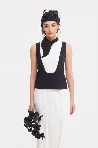 Chic Formal Sleeveless Top With Unique Collar Black