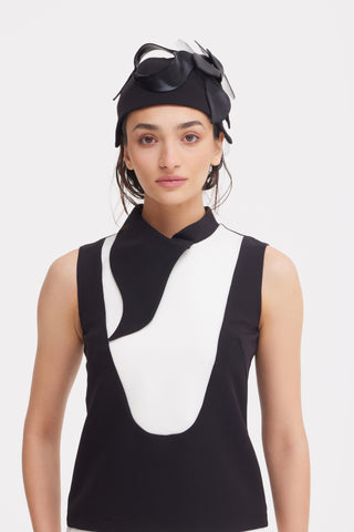 Chic Formal Sleeveless Top With Unique Collar Black