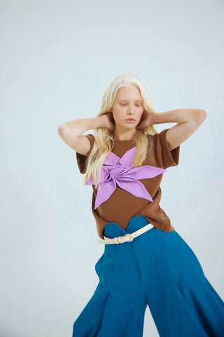 Crew-Neck Jersey T-Shirt With Flower - Brown