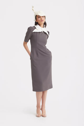 Elegant Midi Dress With Contrast Bow Collar – Taupe
