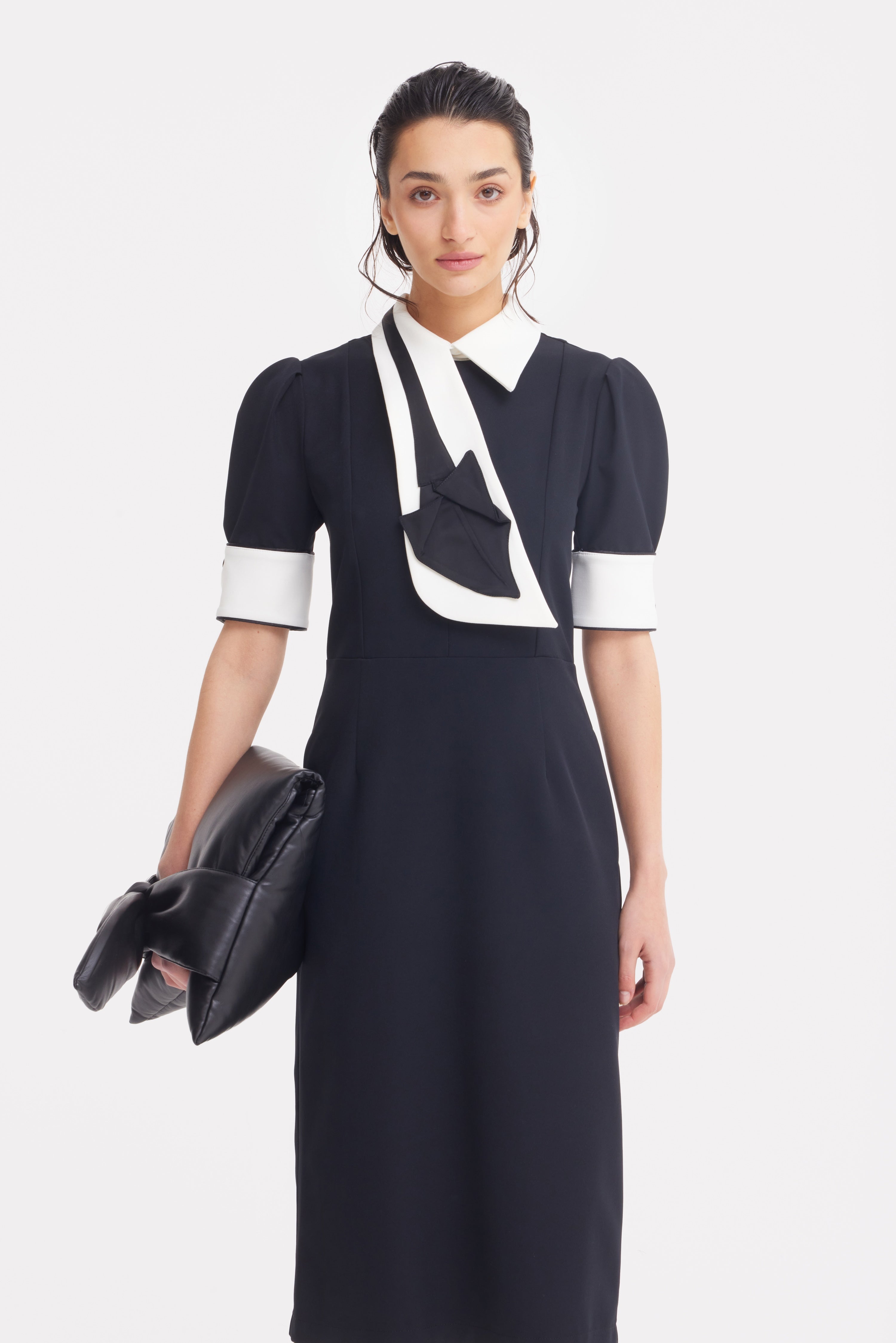 Formal Fitted Dress With White Collar - Office To Evening Style Black M Formal Fitted Dress With White Collar - Office To Evening Style Black M
