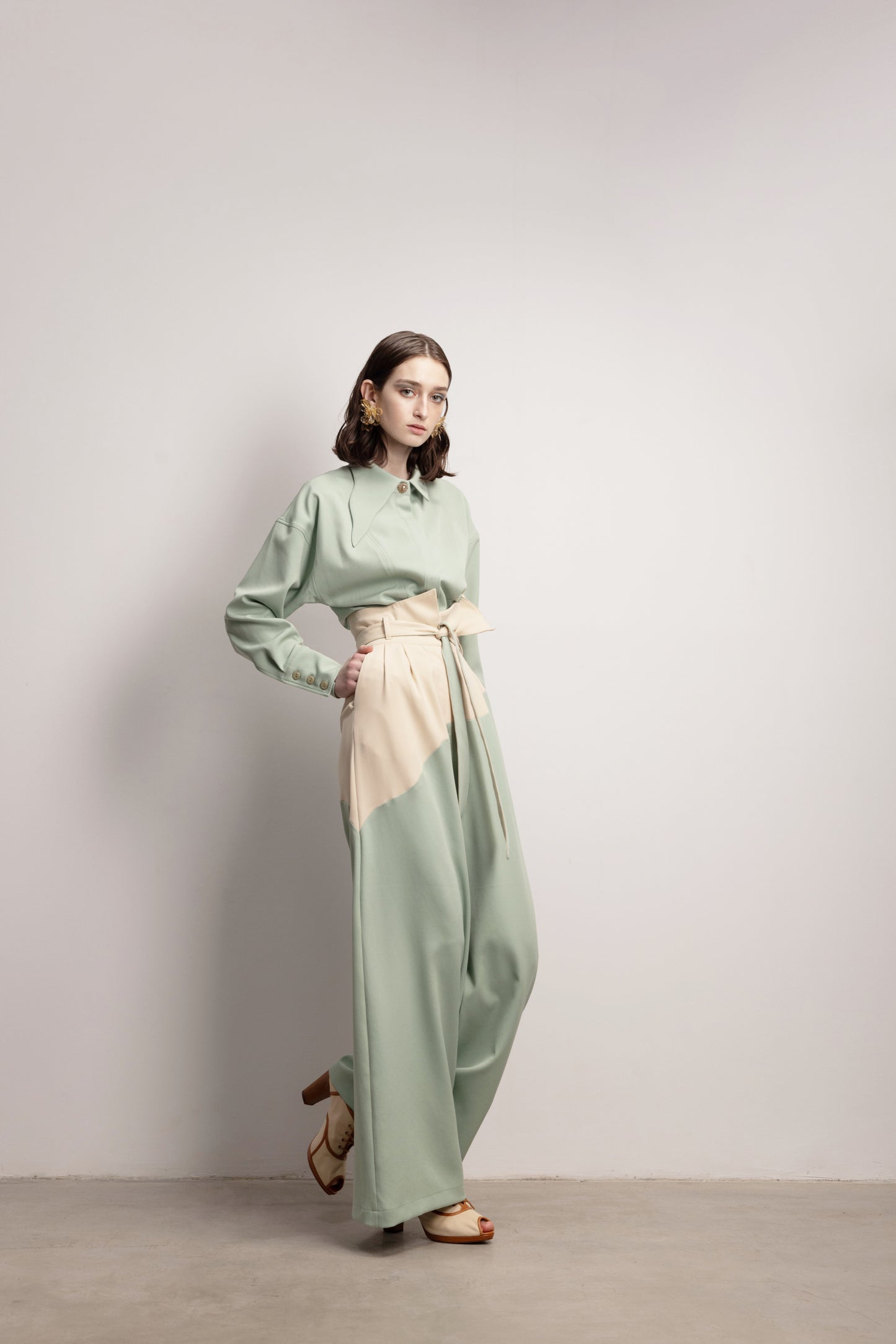 High-Waisted Two-Tone Flare Trousers Green