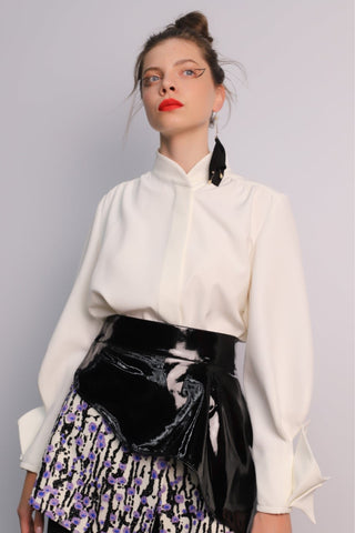 Chic Blouse With Decorative Cuffs Ecru