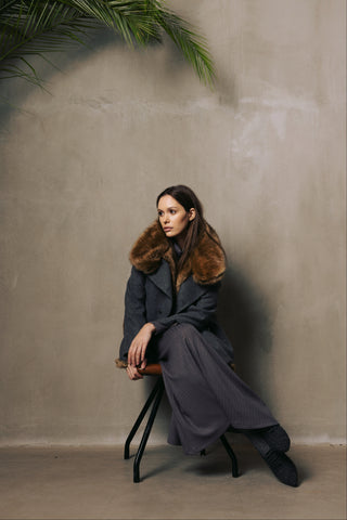 Mid-Thigh Length Double-Breasted Coat With Fur Collar Grey