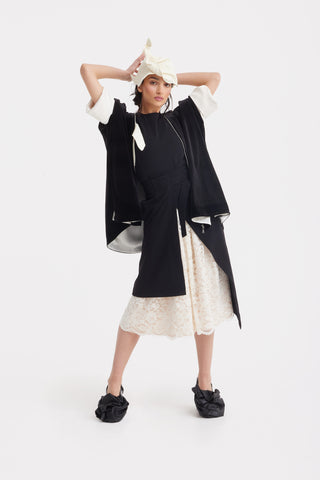 Layered Skirt With White Lace Detail Black