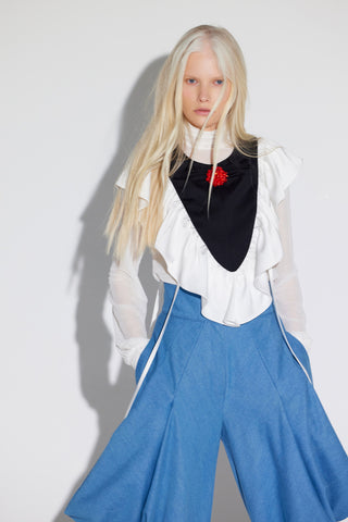Ruffled Bib Collar With Red Beaded Brooch – Black