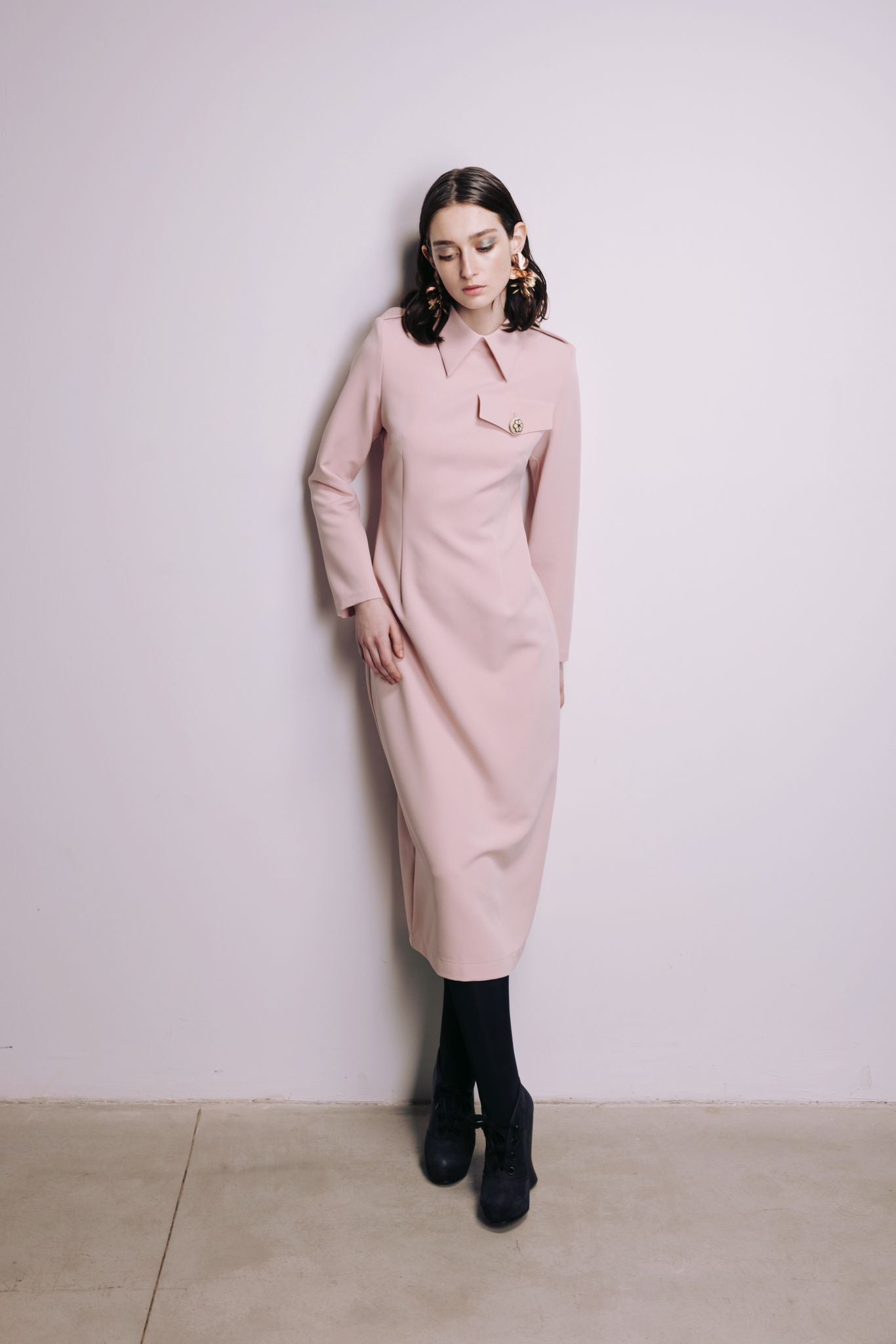 Fitted Long Sleeve Dress With Stand-Up Collar Pale Pink