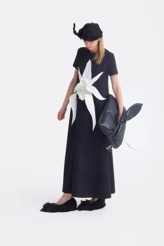 Ankle-Length Knit Dress With Flower Detail - Black - Julia Allert