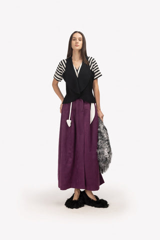 Casual Chic Front-Slit Suede Skirt with Belt – Deep Violet - Julia Allert