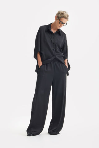 Chic Satin Shirt And Pants Two-Piece Set Black - Julia Allert