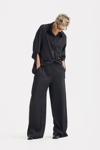 Chic Satin Shirt And Pants Two-Piece Set Black - Julia Allert