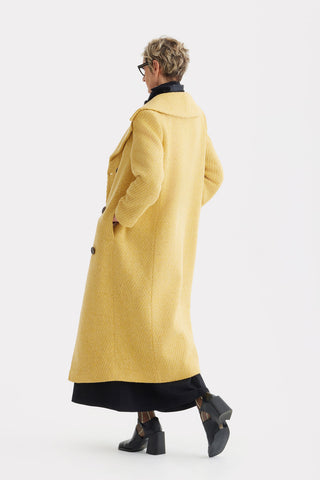 Classic Wool-Blend Double-Breasted Coat – Mustard