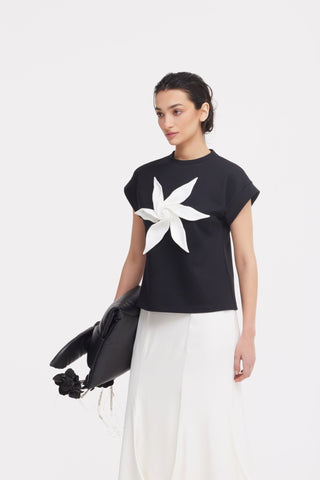 Crew-Neck Jersey T-Shirt With Flower - Black - Julia Allert