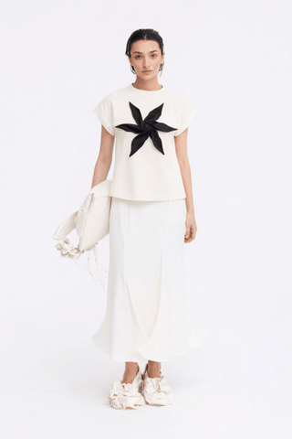Crew-Neck Jersey T-Shirt With Flower - Off-White - Julia Allert