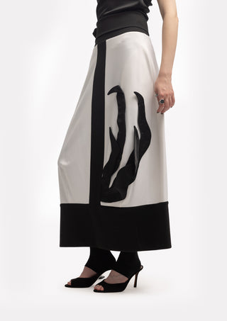 Elegant Flared Midi Skirt White Black