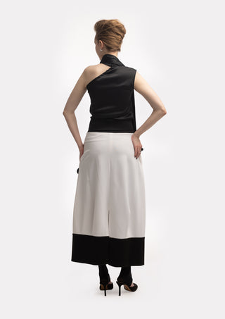 Elegant Flared Midi Skirt White Black