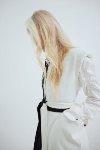 Fashion Midi Dress With Belt And Bold Shoulders – Black & Ivory - Julia Allert