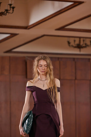 Figure-Flattering Off-Shoulder Midi Dress With Waist Corset Burgundy