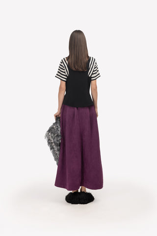 Casual Chic Front-Slit Suede Skirt with Belt – Deep Violet