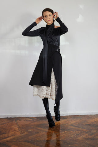 Layered Skirt With White Lace Detail Black - Julia Allert