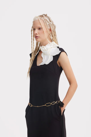 Modern Business Sheath Dress With Decorative Collar - Black - Julia Allert