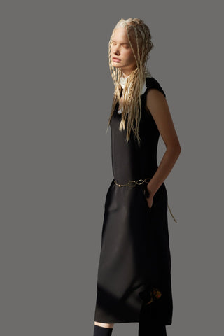 Modern Business Sheath Dress With Decorative Collar - Black - Julia Allert