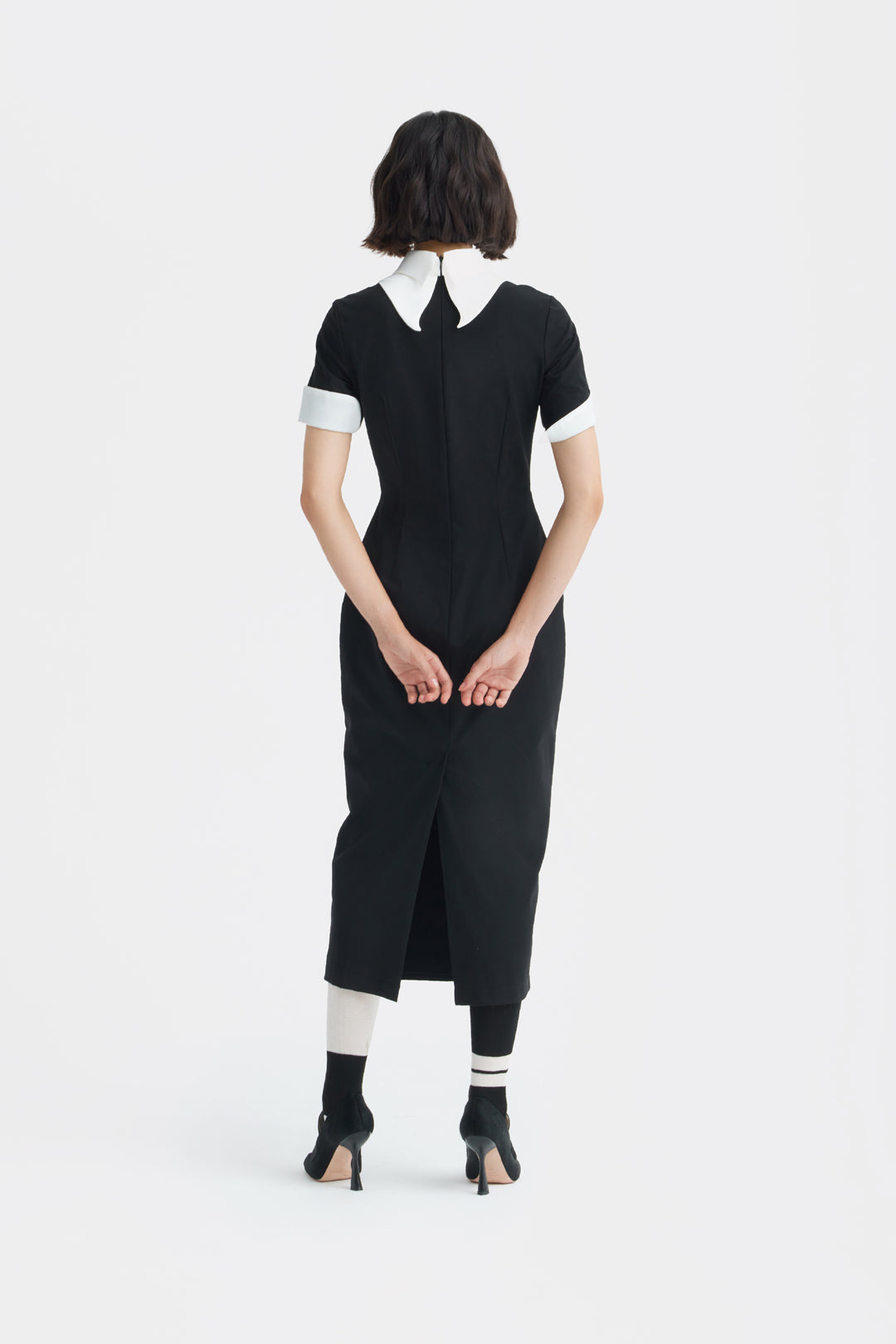 Polished Fitted Midi Short Sleeve Dress Polished Fitted Midi Short Sleeve Dress