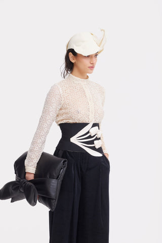 Romantic Sheer Straight-Fit Lace Shirt Ecru - Julia Allert