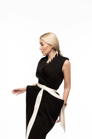 Sculptural Sleeveless V-Neck Midi Dress With Belt Black - Julia Allert