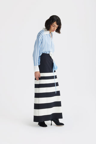 Smart Elegance – Silk-Touch Striped Long-Sleeve Blouse Light Blue