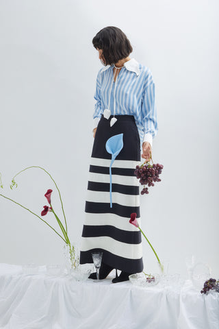 Smart Elegance – Silk-Touch Striped Long-Sleeve Blouse Light Blue