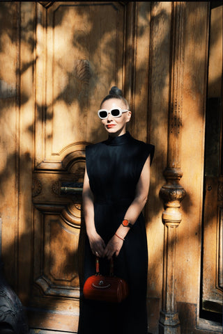 Stylish Straight Dress With Belt Black - Julia Allert