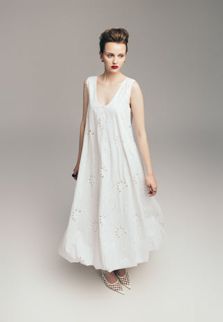 Summer Cotton Sleeveless Eyelet Dress With Balloon Hem White