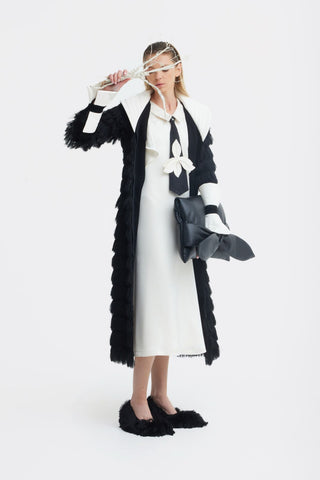 Textured Ankle-Length Cape-Style Trench - Black - Julia Allert