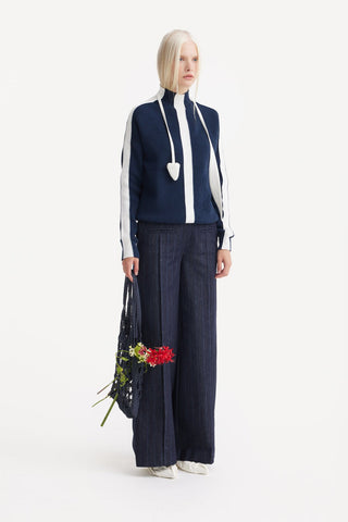 Two-Tone Ribbed Wool Sweater – Navy & White - Julia Allert