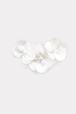 Versatile Floral Satin Collar Neckpiece - Ivory - Julia Allert