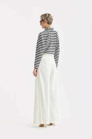 Work & Occasion - Structured Shoulder Blouse Black-White - Julia Allert
