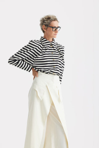 Work & Occasion - Structured Shoulder Blouse Black-White - Julia Allert